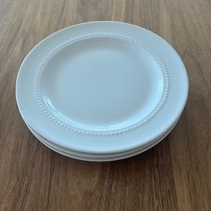 Porcelain plates and bowls